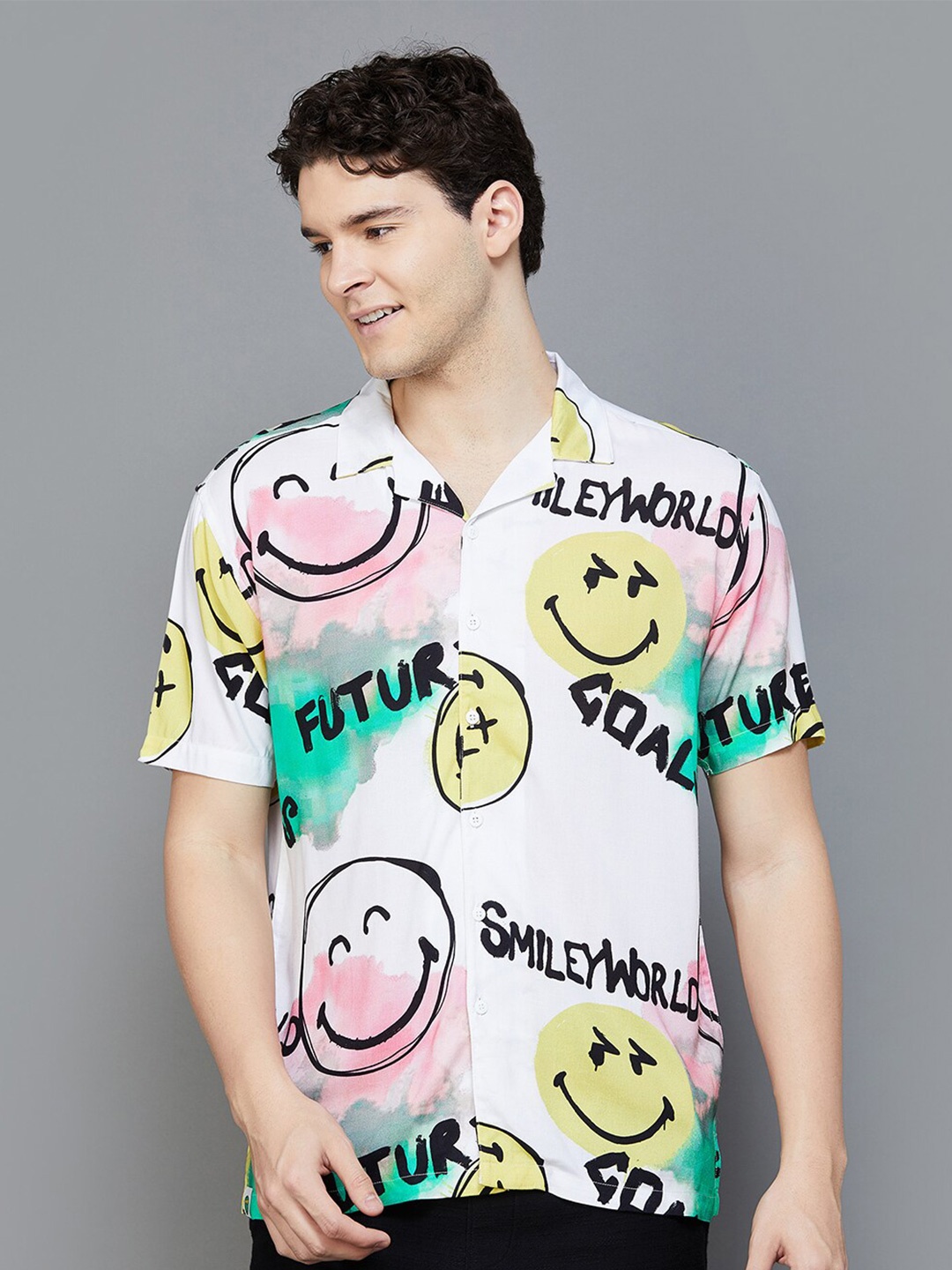 

SmileyWorld Typographic Printed Spread Collar Casual Shirt, White