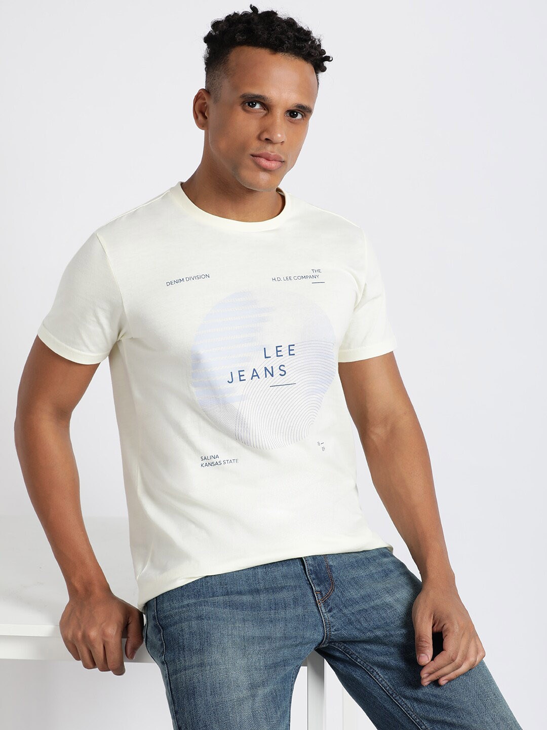 

Lee Typography Printed Short Sleeves Cotton Slim Fit T-shirt, White