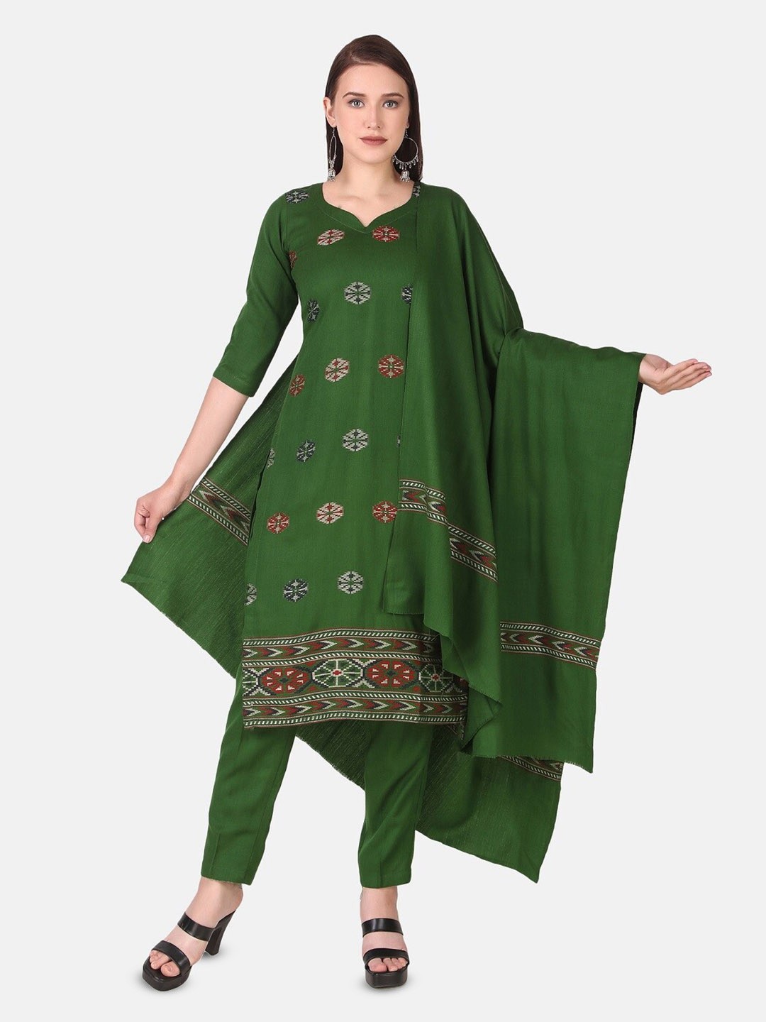 

FEMLOOM Ethnic Motifs Printed Unstitched Dress Material, Green
