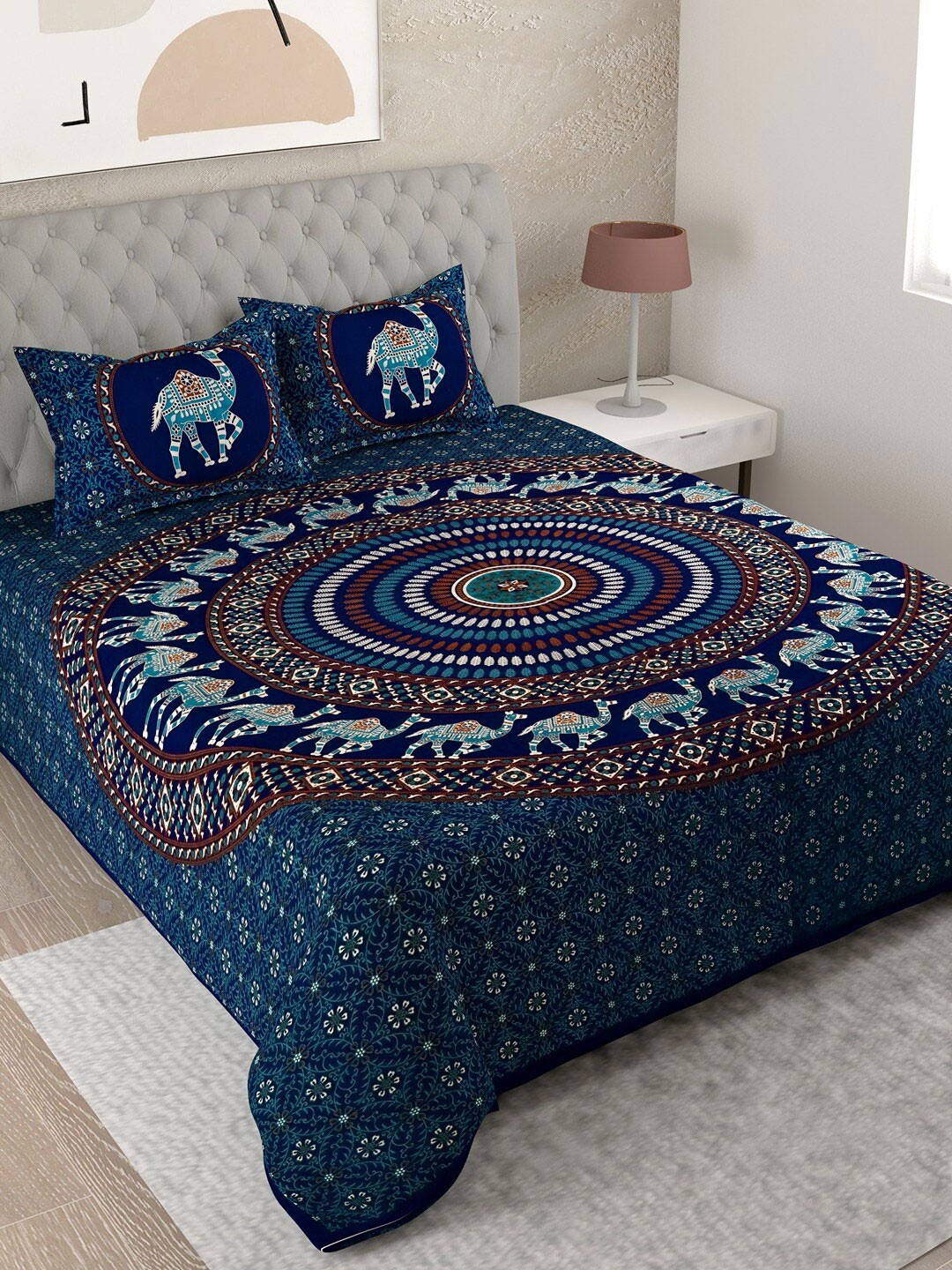 

UNIQCHOICE Blue & Turquoise Blue Printed Cotton 144 TC King Bedsheet with 2 Pillow Covers