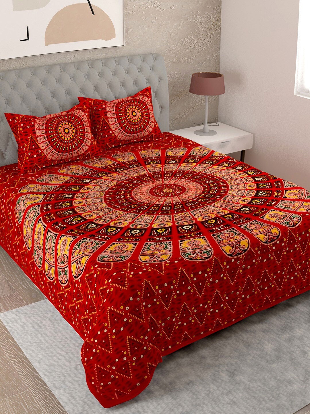 

UNIQCHOICE Red & Orange Printed Cotton 144 TC King Bedsheet with 2 Pillow Covers