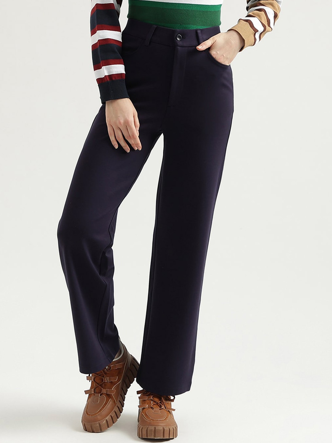 

United Colors of Benetton Women High-Rise Trousers, Black