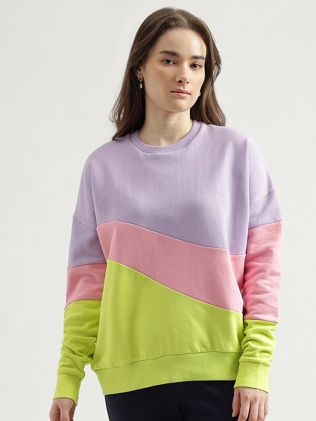 

United Colors of Benetton Colourblocked Sweatshirt, Purple