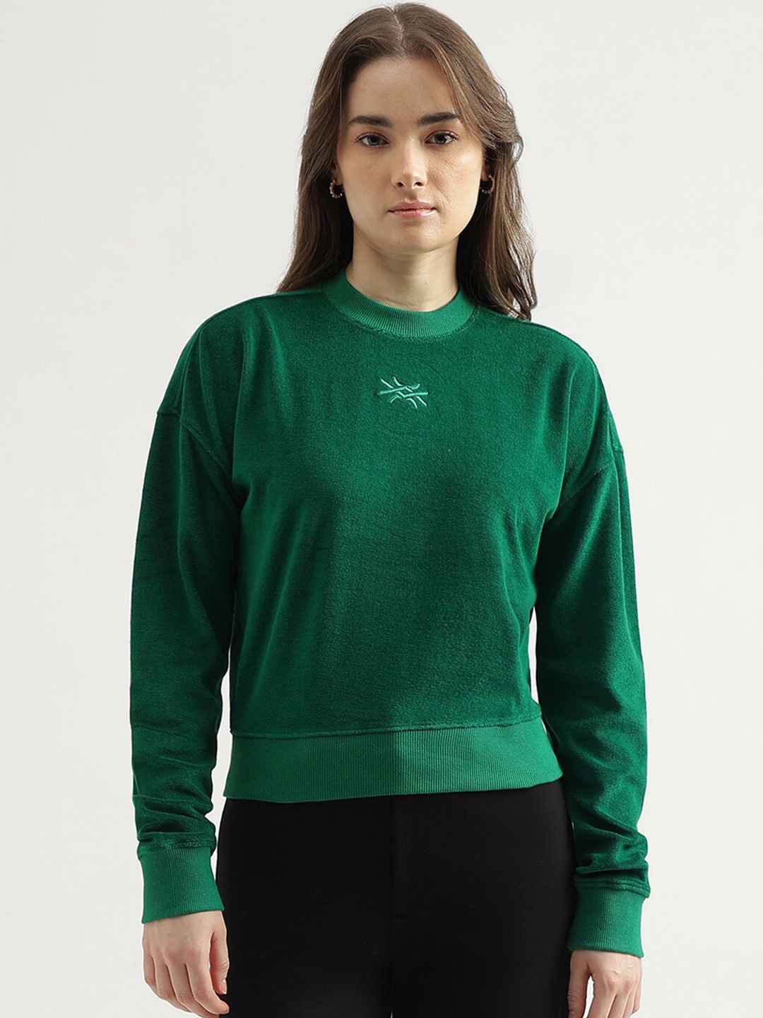 

United Colors of Benetton Round Neck Regular Fit Sweatshirt, Green