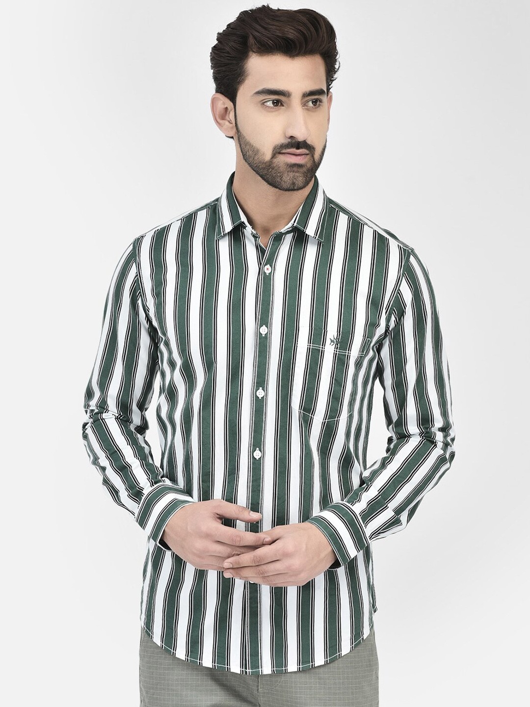 

Crimsoune Club Slim Fit Vertical Striped Pure Cotton Casual Shirt, Green