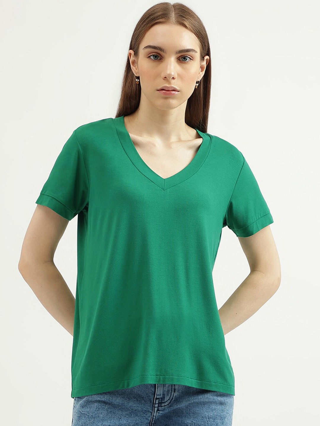 

United Colors of Benetton Short Sleeves Regular Fit V-Neck T-shirt, Green