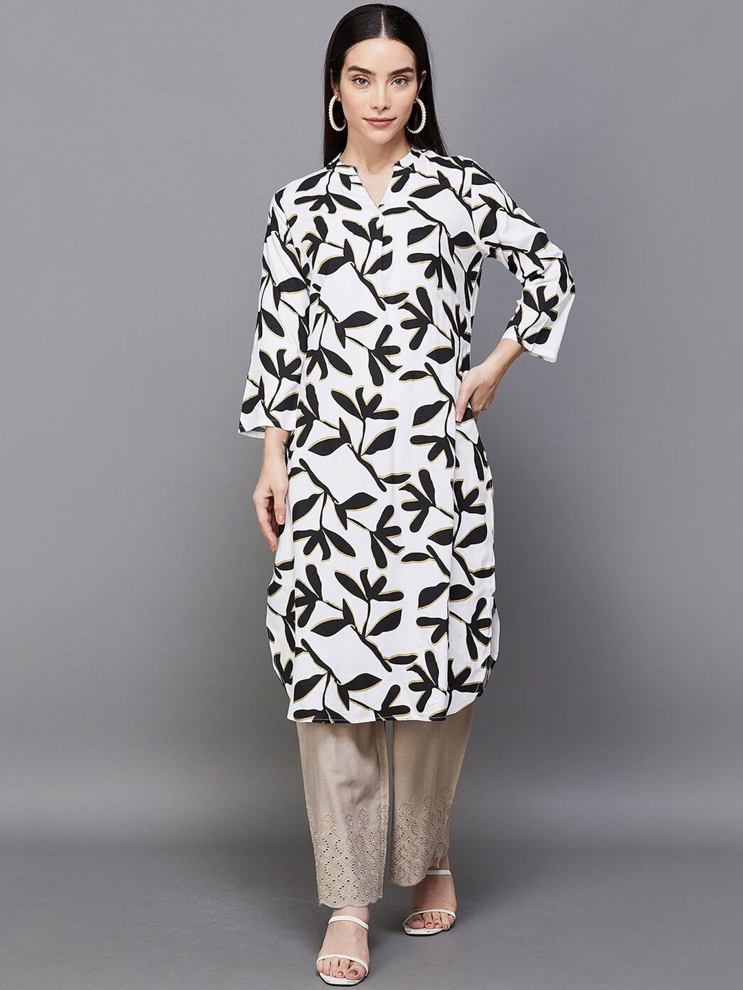 

Melange by Lifestyle Floral Printed Mandarin Collar Pathani Kurta, Off white