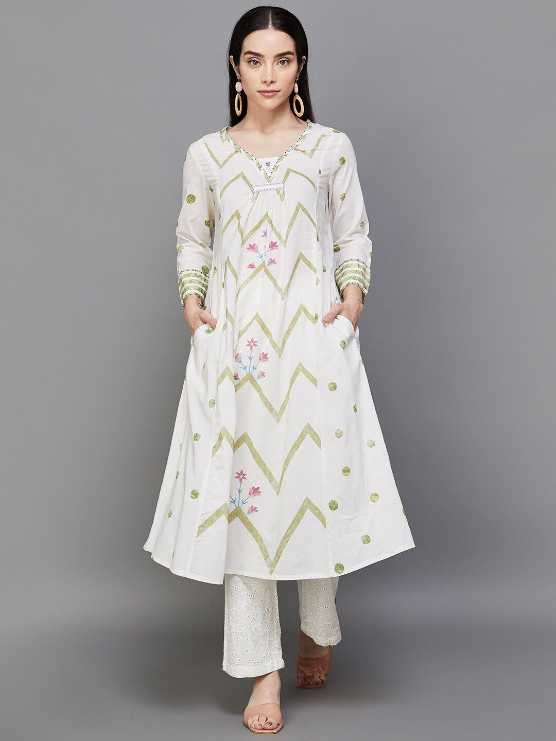 

Melange by Lifestyle Chevron Printed Round Neck Cotton Regular A-Line Kurta, Green