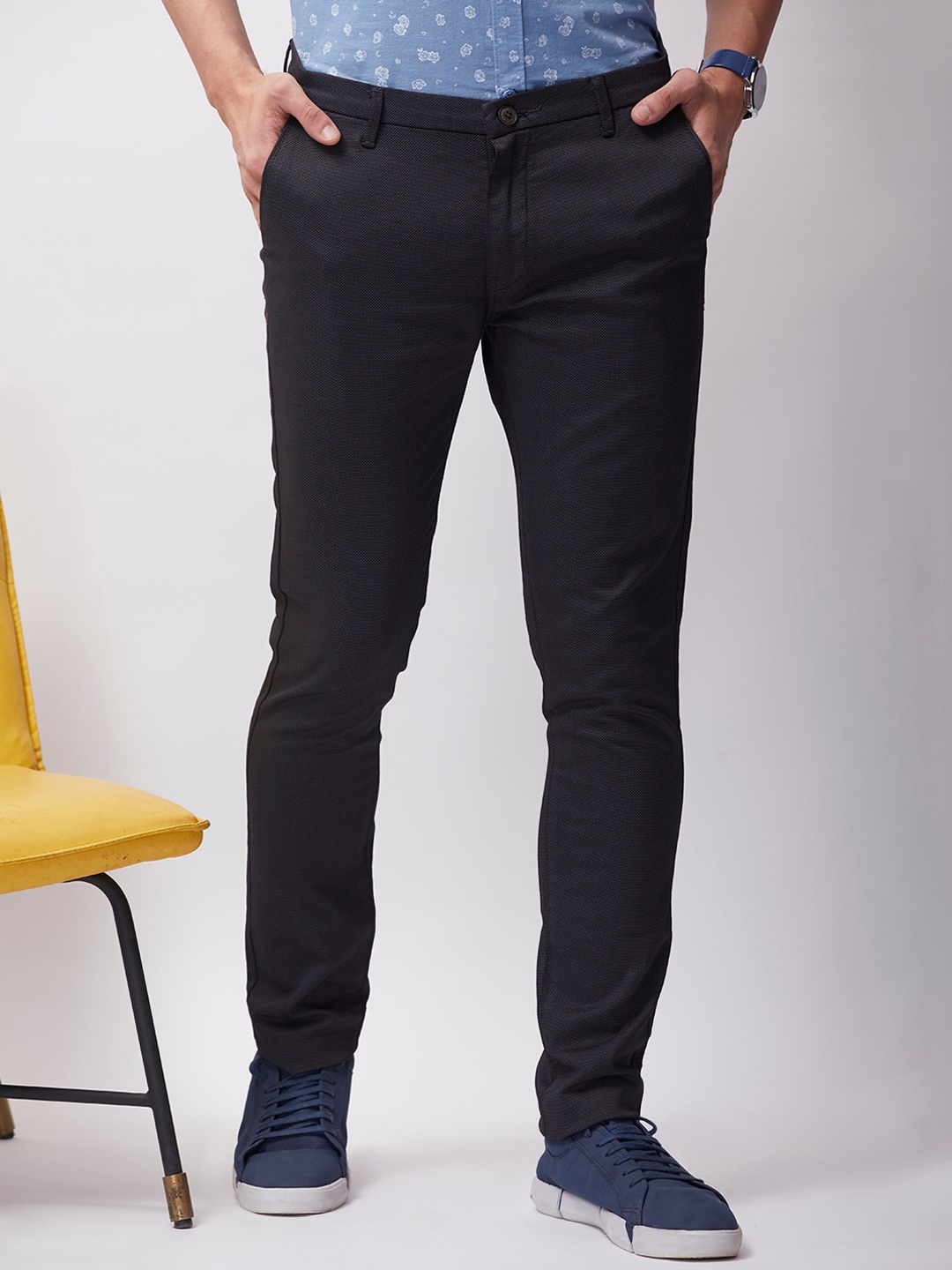 

MOZZO Men Slim Fit Cotton Chinos, Black