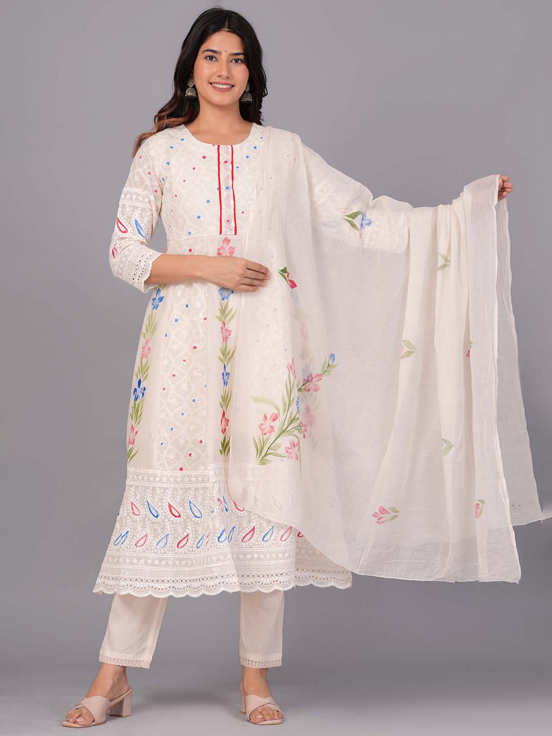 

KPF Women Off White Geometric Embroidered Flared Sleeves Sequinned Anarkali Kurta