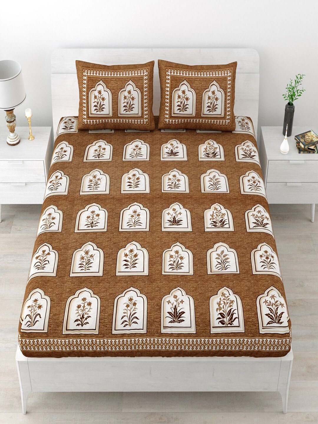 

UNIQCHOICE Brown & White Ethnic Motifs Cotton 120 TC Queen Bedsheet with 2 Pillow Covers