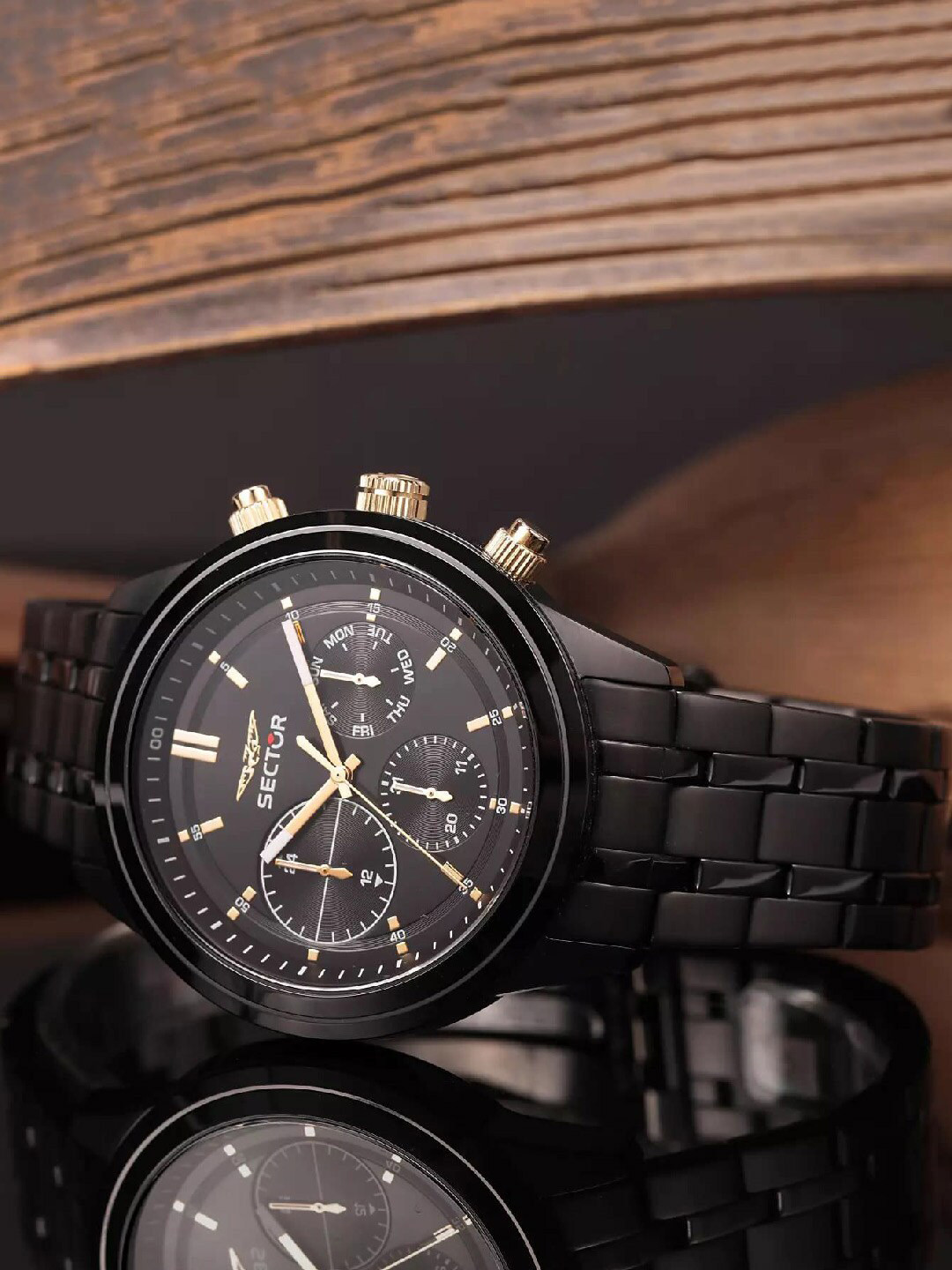 

Sector Men Printed Stainless Steel Bracelet Style Straps Analogue Watch R3253540006, Black