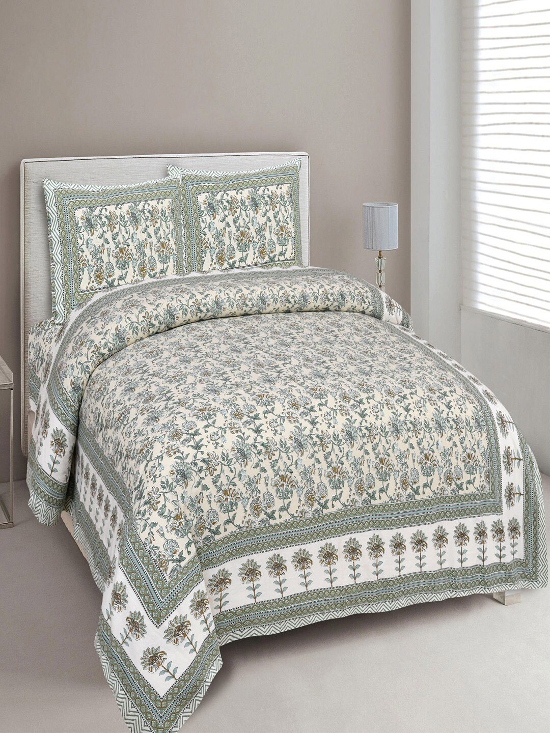 

UNIQCHOICE Green & Grey Floral Cotton 180 TC King Bedsheet with 2 Pillow Covers