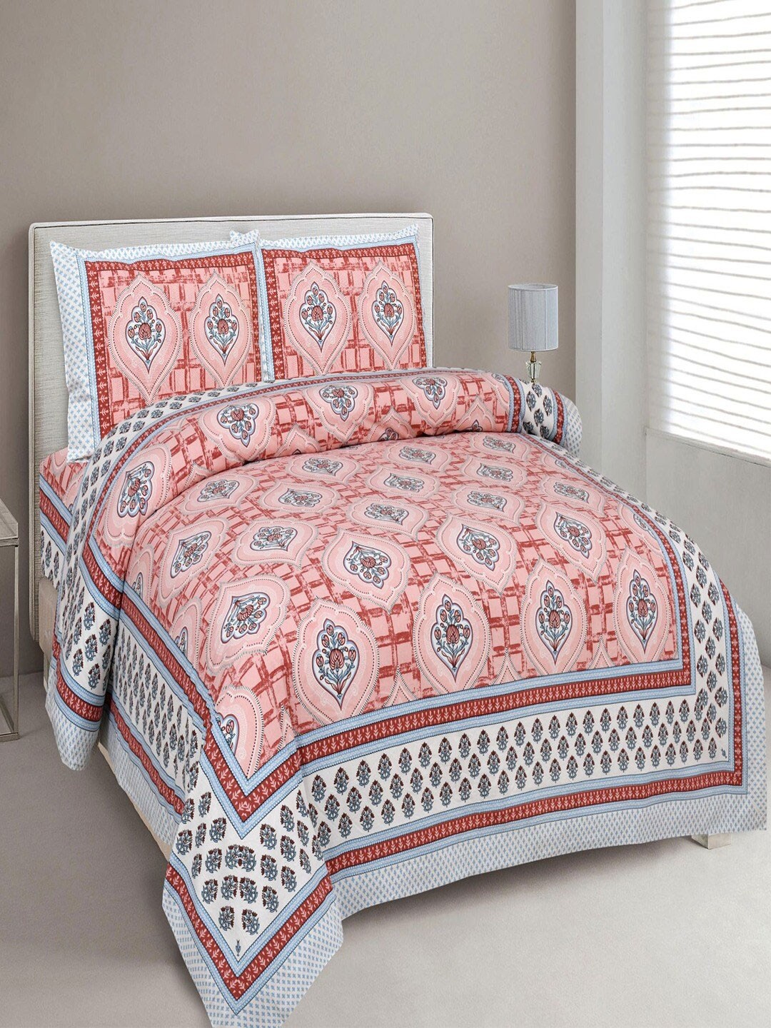 

UNIQCHOICE Peach-Coloured & White Printed Cotton 180 TC King Bedsheet with 2 Pillow Covers