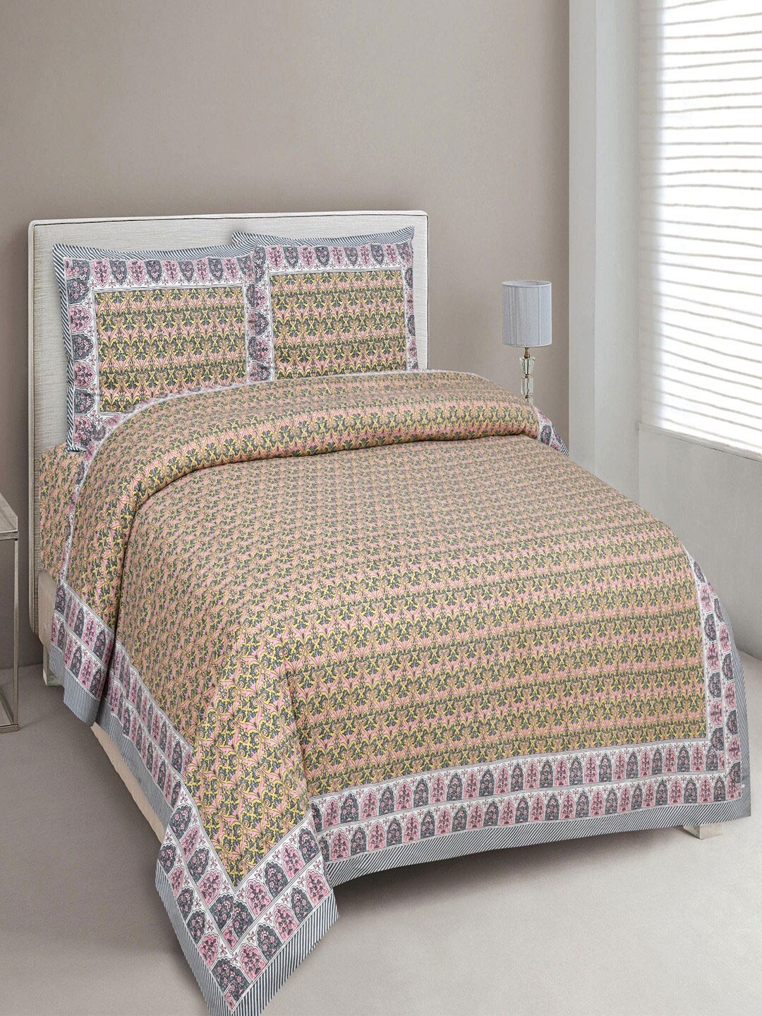 

UNIQCHOICE Grey & Pink Printed Cotton 180 TC King Bedsheet with 2 Pillow Covers
