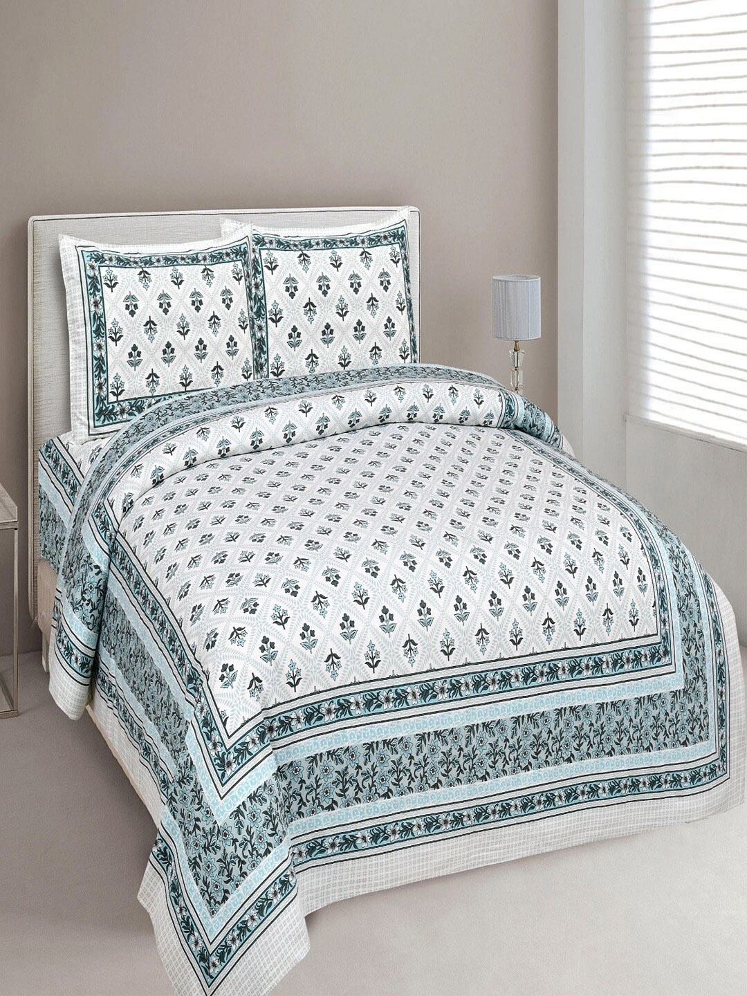 

UNIQCHOICE Blue & White Printed Cotton 180 TC King Bedsheet with 2 Pillow Covers