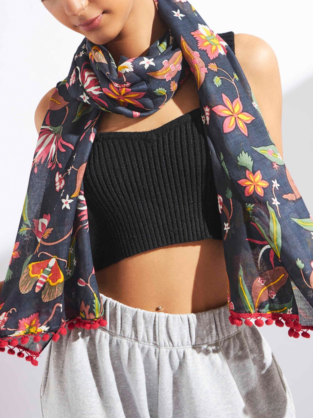 

Chumbak Floral Printed Scarf, Navy blue