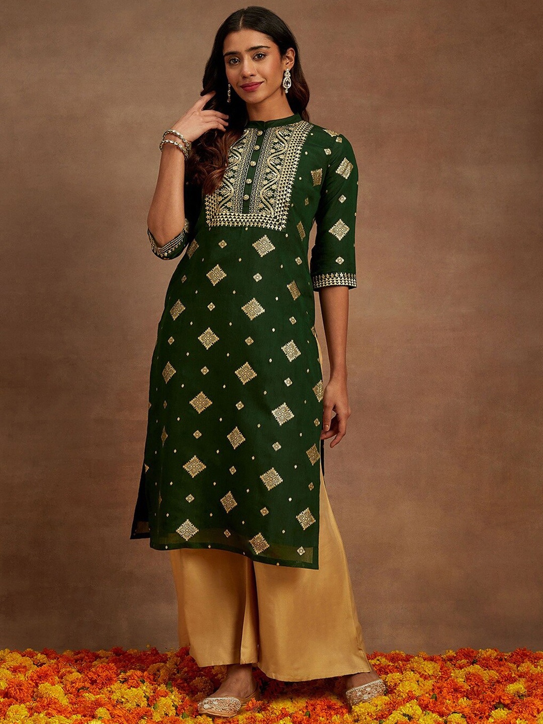 

Libas Woven Design Mandarin Collar Zari Brocade Chanderi Silk Kurta, Green