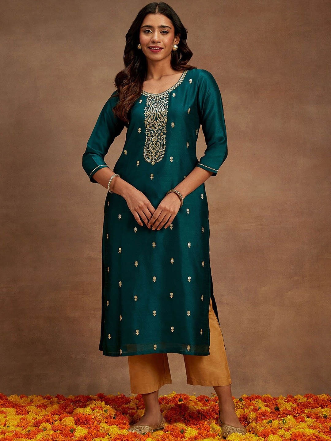 

Libas Ethnic Motifs Embroidered Sequinned Straight Kurta, Teal