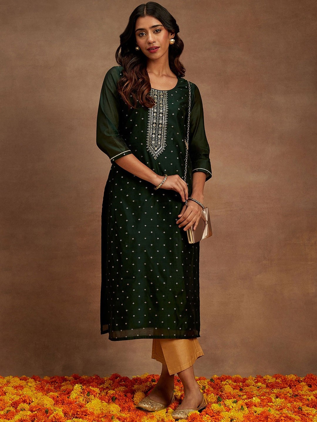 

Libas Ethnic Motifs Embroidered Thread Work Chanderi Silk Straight Kurta, Green
