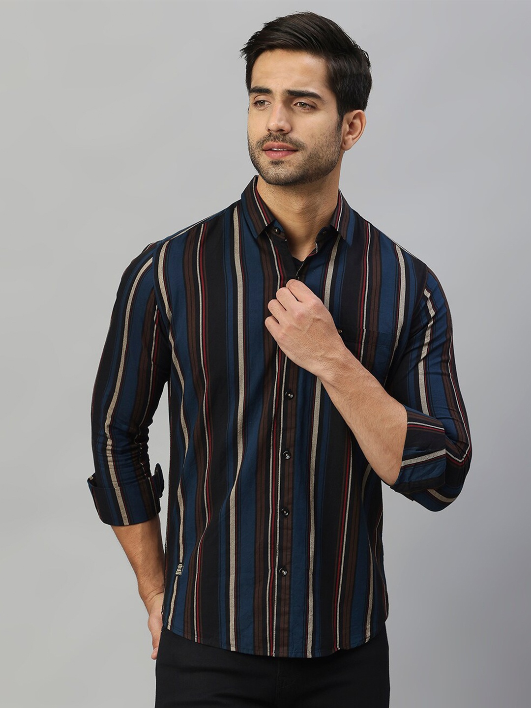 

Hatcher's Slim Fit Vertical Stripes Spread Collar Long Sleeve Pure Cotton Casual Shirt, Blue