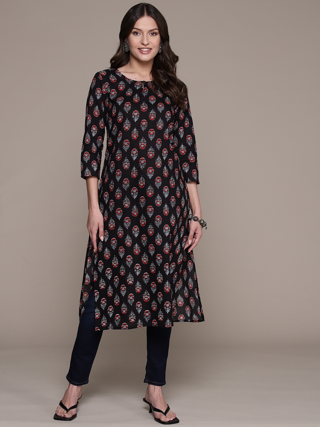 

Anubhutee Women Floral Printed Keyhole Neck Cotton Kurta, Black