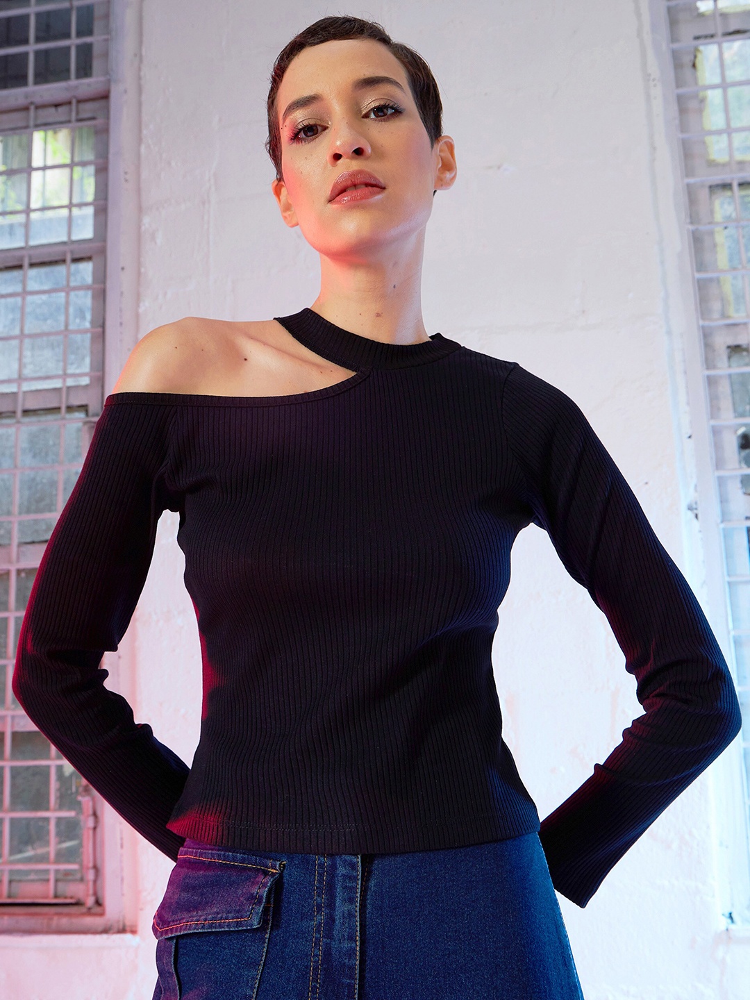 

SASSAFRAS Black Self Design Long Sleeves Cut Out Fitted Top