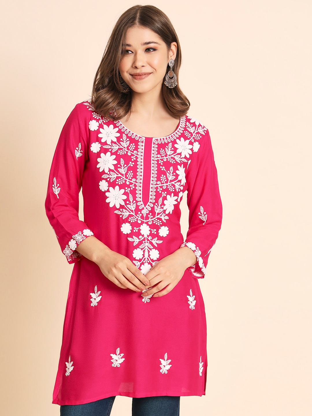 

VAIRAGEE Floral Embroidered Kurtis, Pink