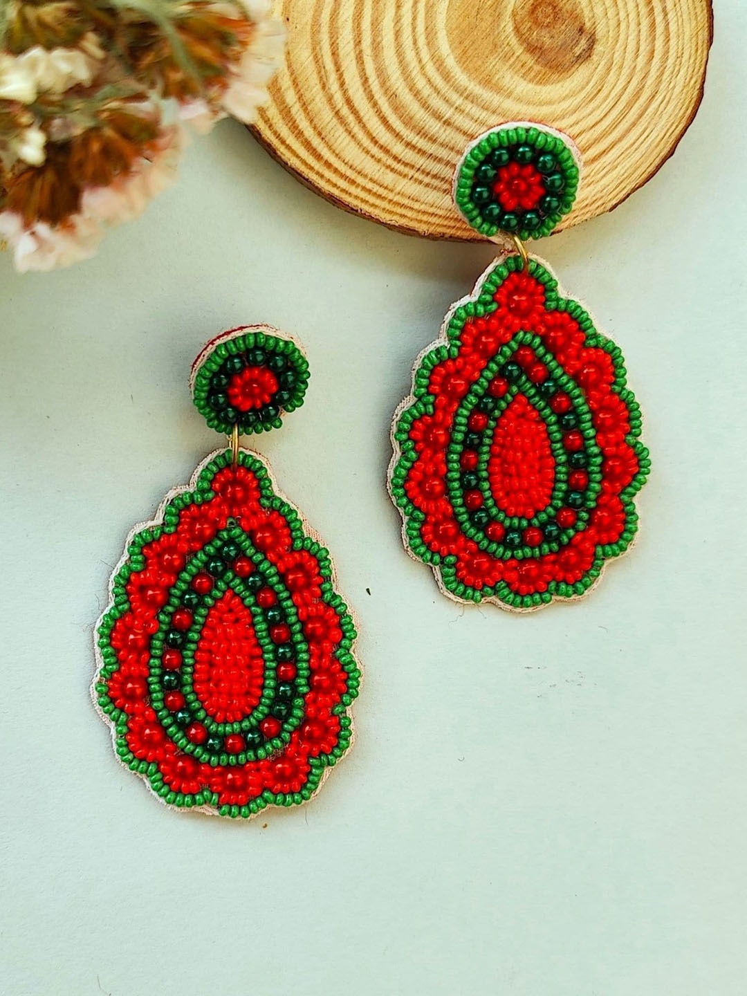 

Crunchy Fashion Teardrop Shaped Drop Earrings, Red