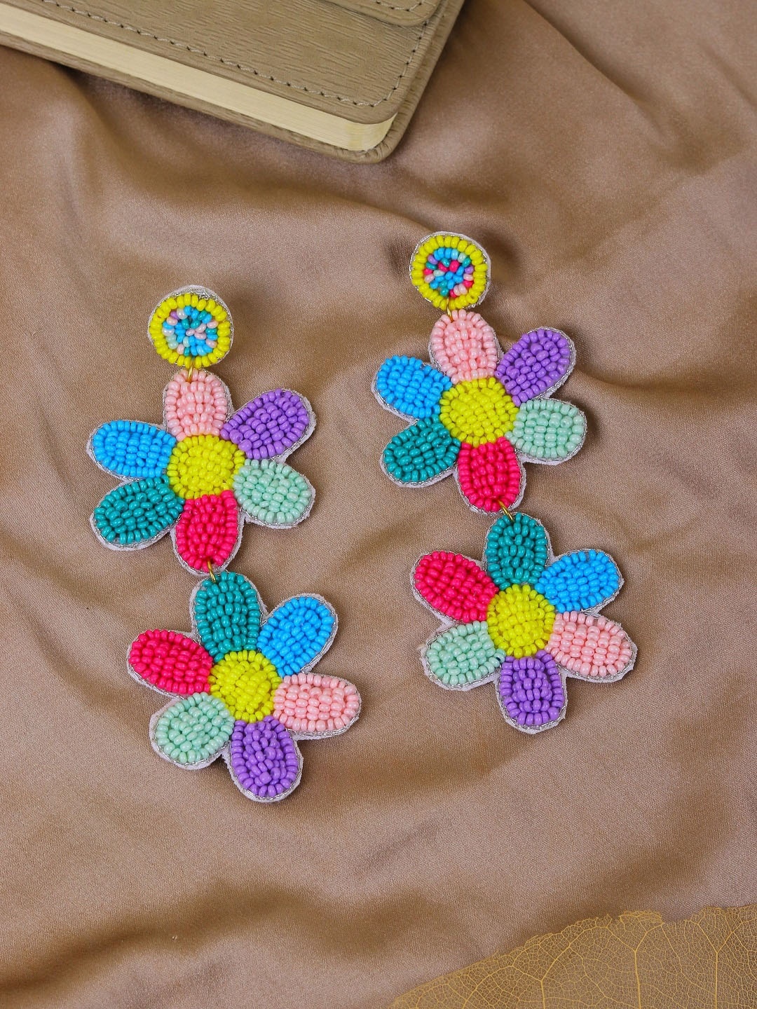 

Crunchy Fashion Floral Drop Earrings, Blue