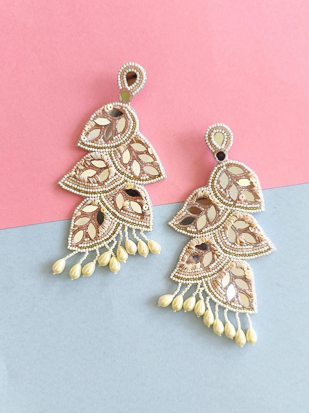 

Crunchy Fashion Leaf Shaped Drop Earrings, Pink
