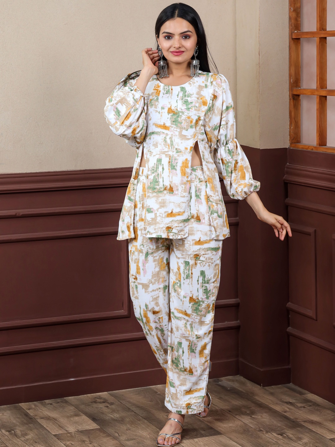 

Virah Fashion Abstract Printed Top With Trousers, White