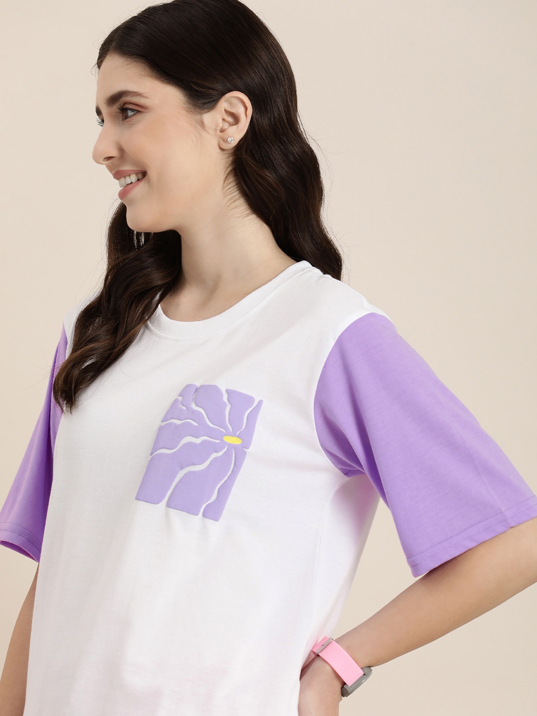 

HERE&NOW Graphic Printed With Contrast Sleeves Round Neck T-shirt, White