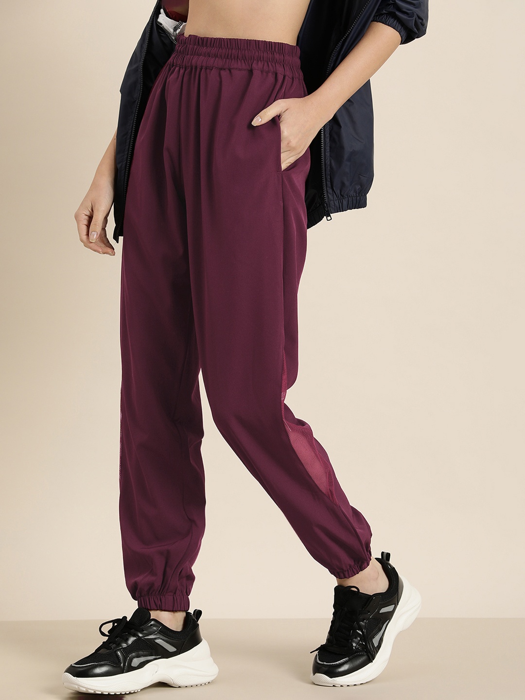 

HERE&NOW Women Joggers, Maroon