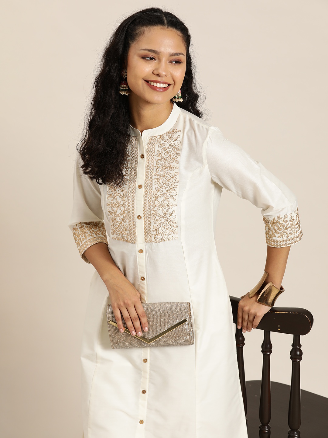 

HERE&NOW Ethnic Motifs Embroidered Yoke Design Kurta Set, Off white