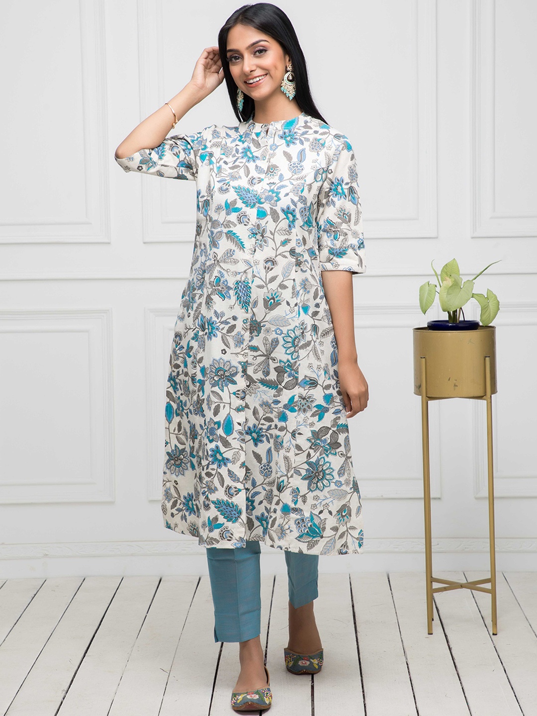 

KALINI Floral Printed Pure Cotton A Line Kurta, White