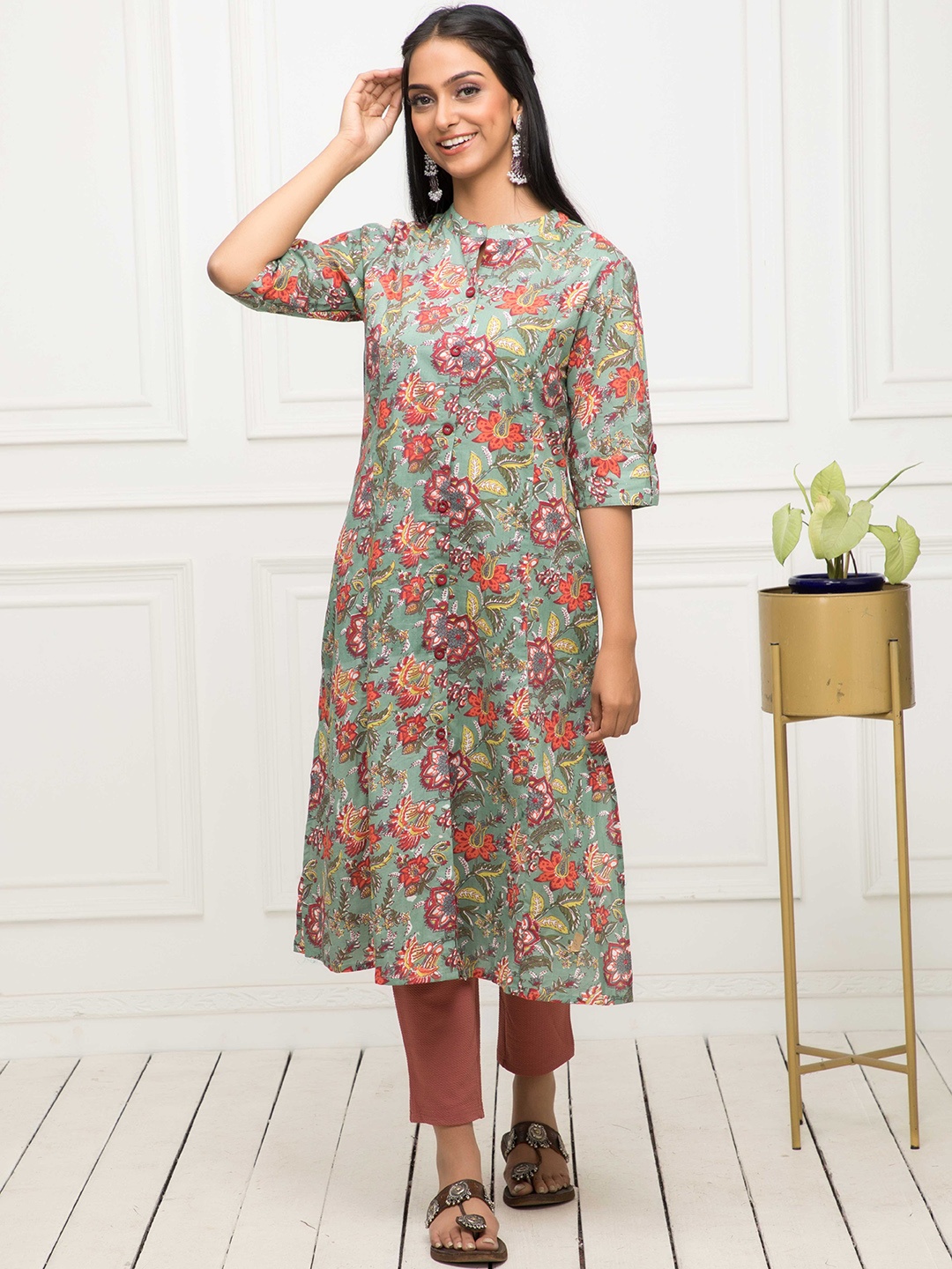 

KALINI Floral Printed Pure Cotton A Line Kurta, Green