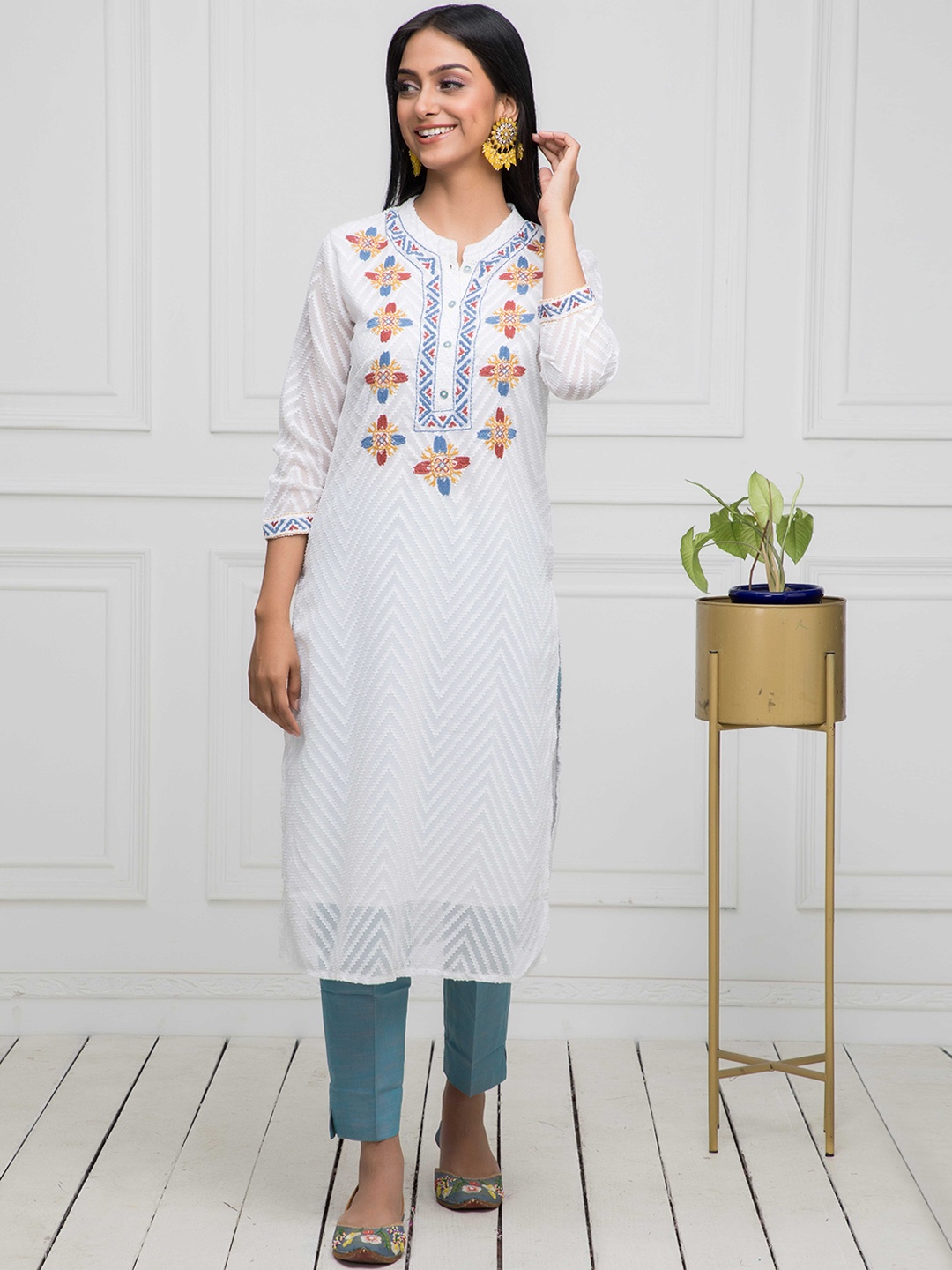 

KALINI Ethnic Motifs Embroidered Summer Sheers Georgette Kurta, White