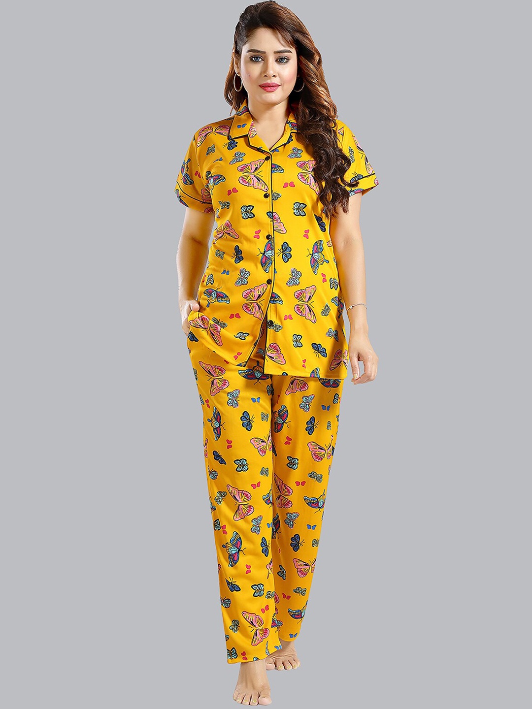 

FOMTI Conversational Printed Lapel Collar Satin Night Suit, Yellow