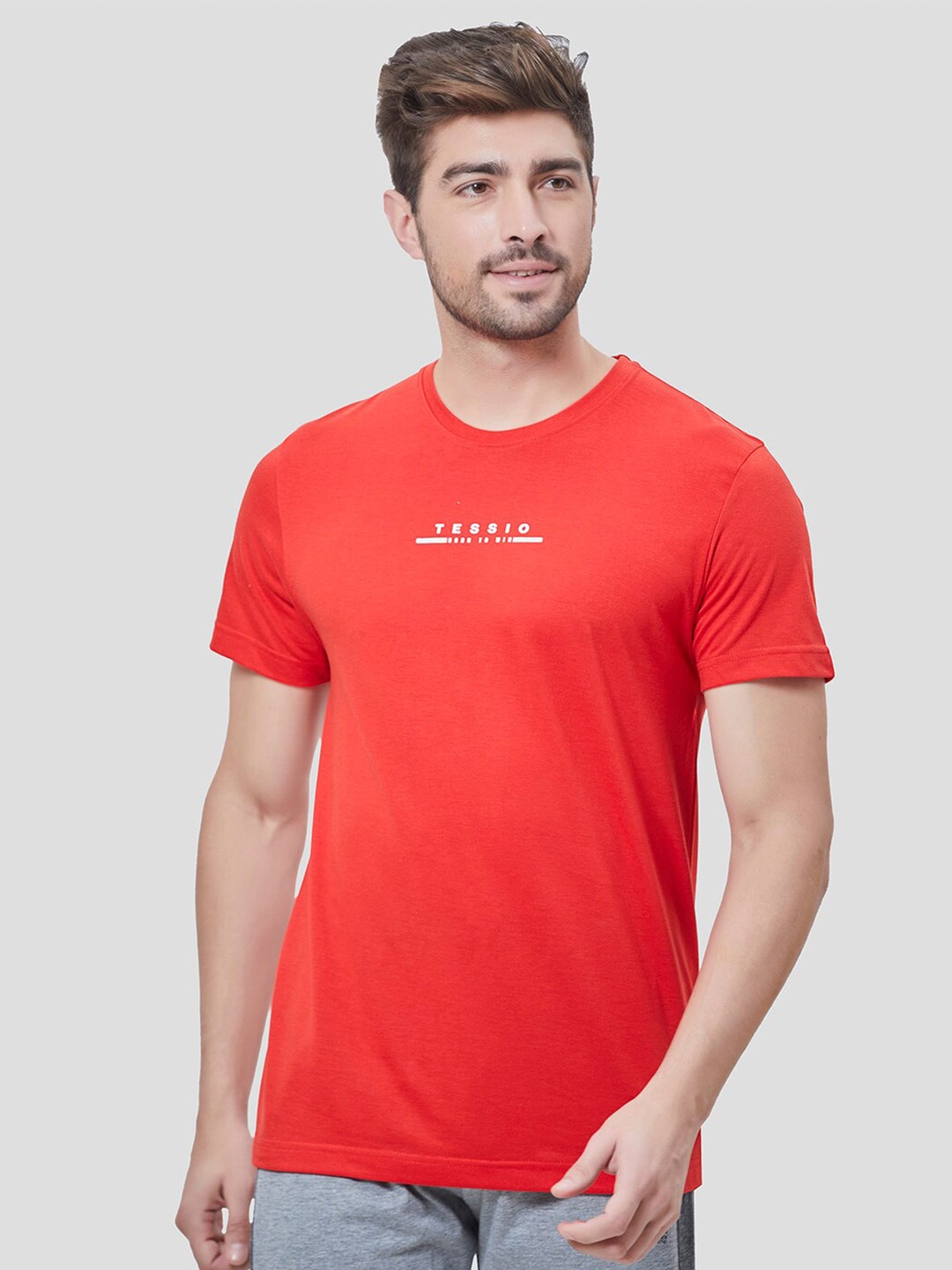 

TESSIO Round Neck Cotton T-shirt, Red