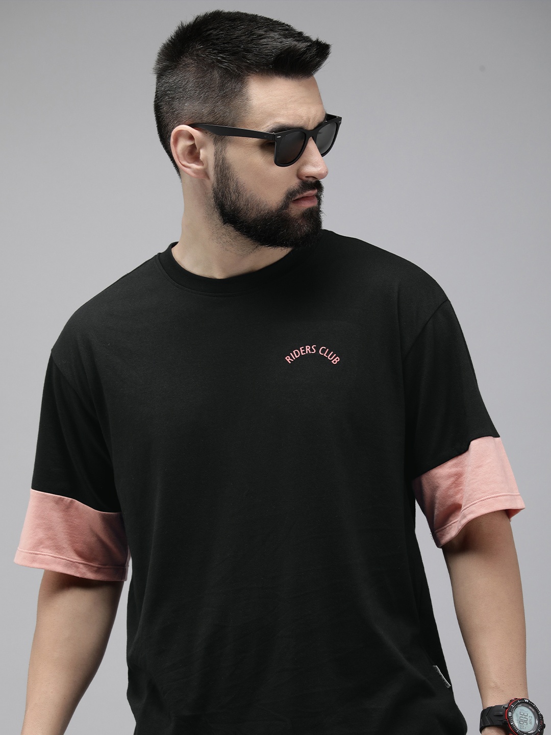 

Roadster Men Oversized Drop-Shoulder Sleeves T-shirt, Black