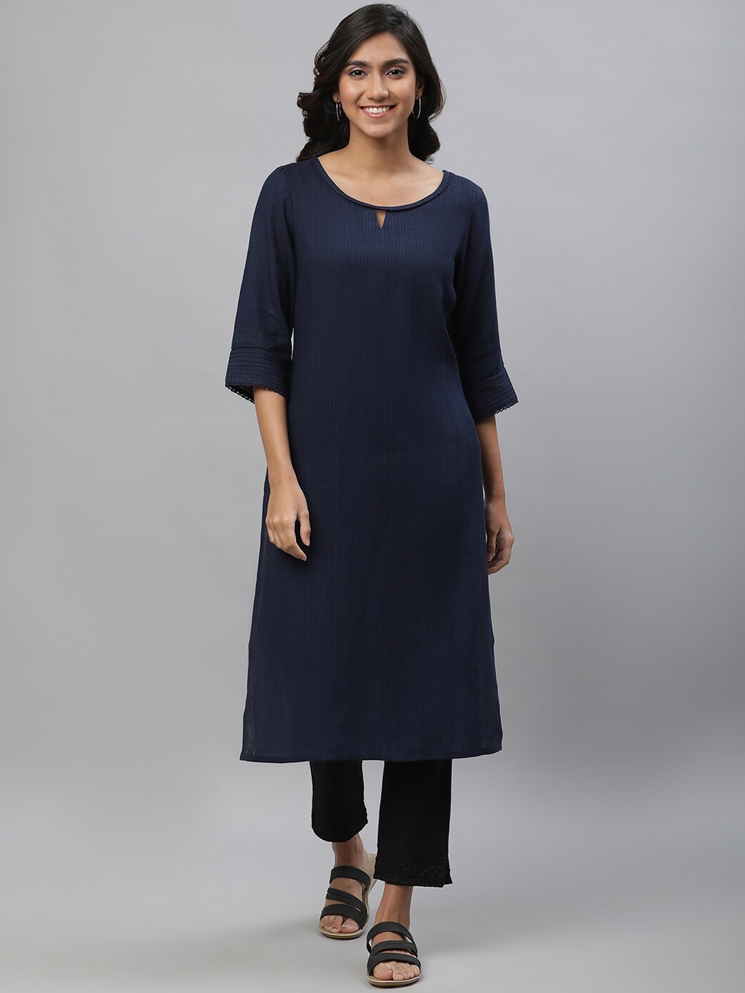 

AURELIA Striped Keyhole Neck Straight Kurta, Navy blue