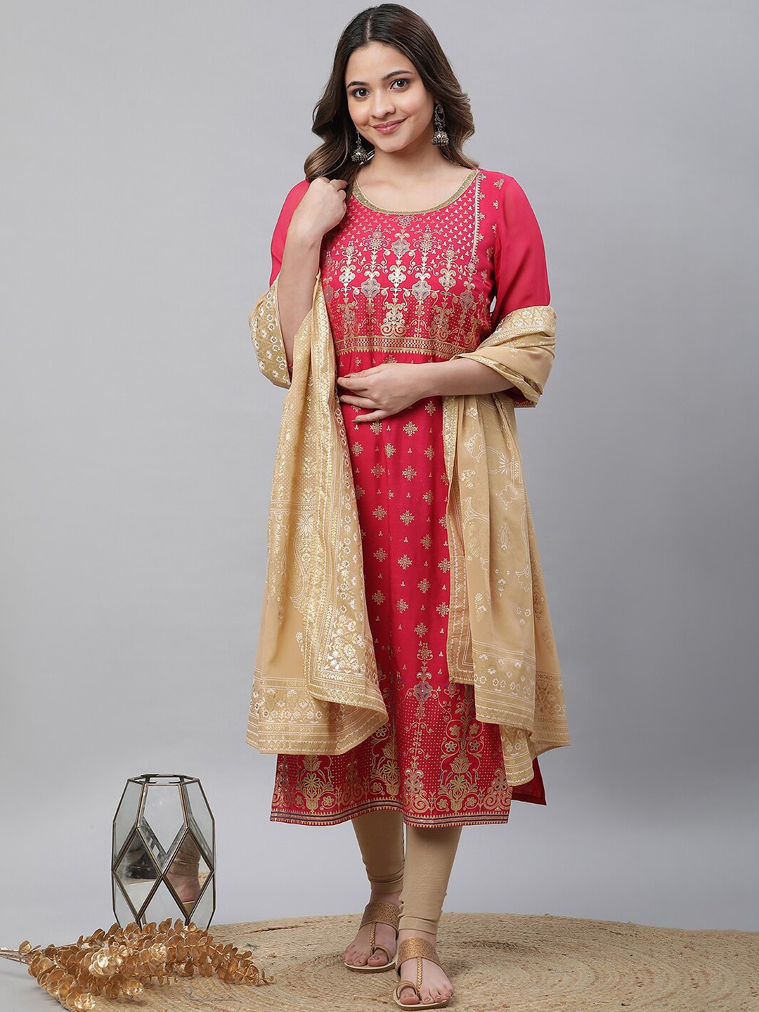 

AURELIA Floral Printed Round Neck Straight Kurta, Red