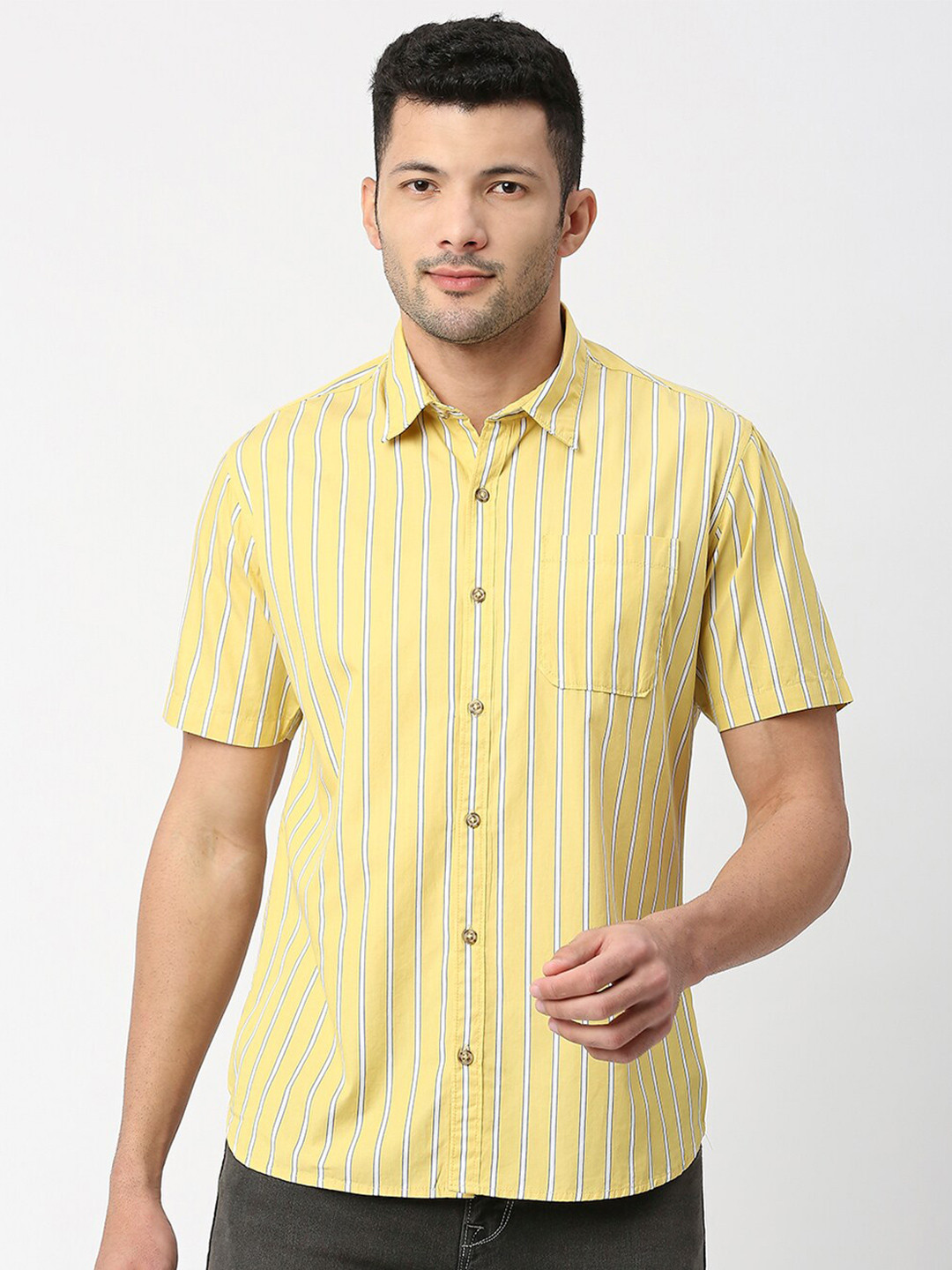 

SNX Tailored Fit Vertical Stripes Striped Pure Cotton Casual Shirt, Yellow