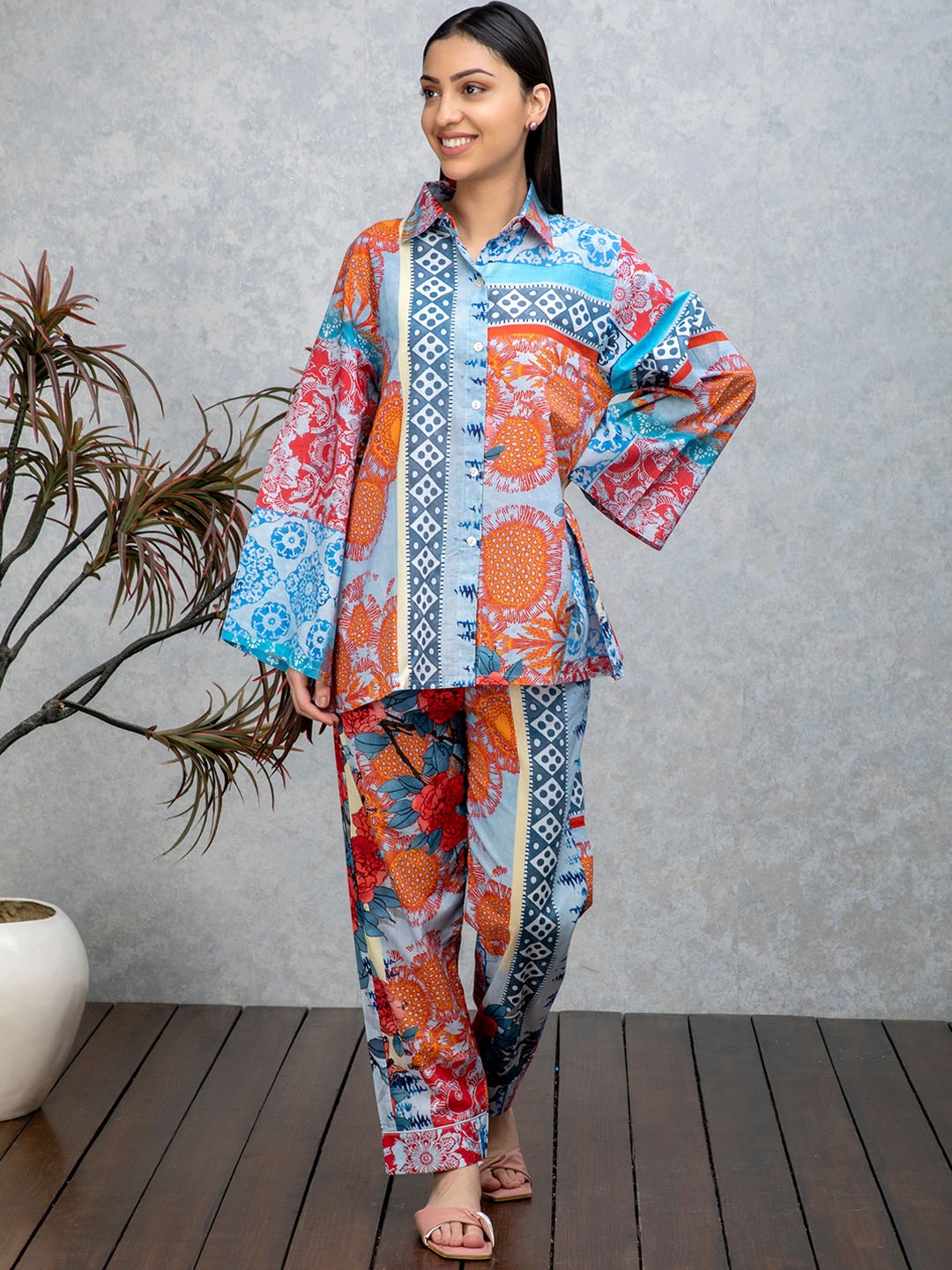 

Rhe-Ana Women Pure Cotton Printed Shirt & Trousers, Blue