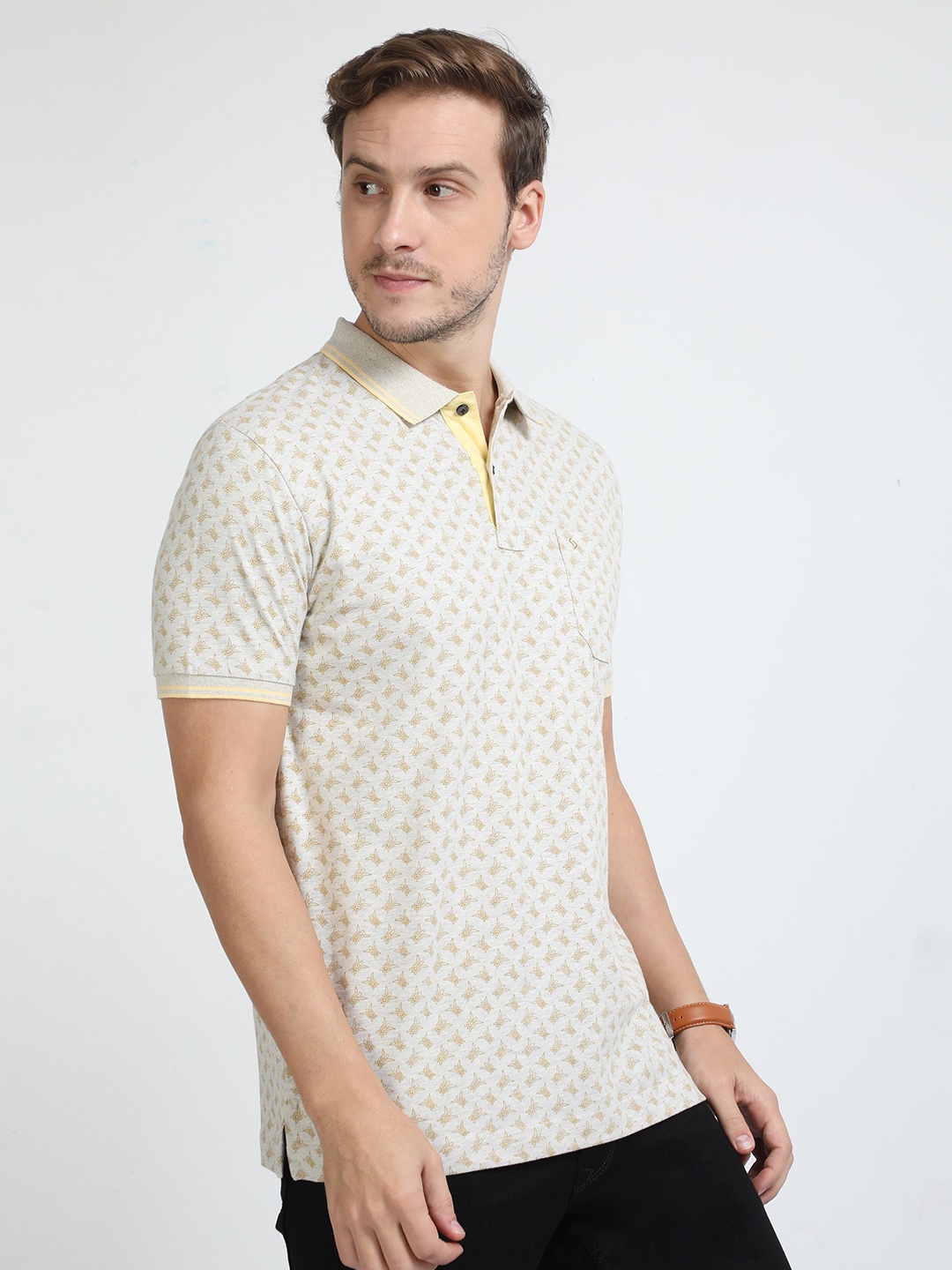 

Classic Polo Conversational Printed Polo Collar Slim Fit T-shirt, Cream