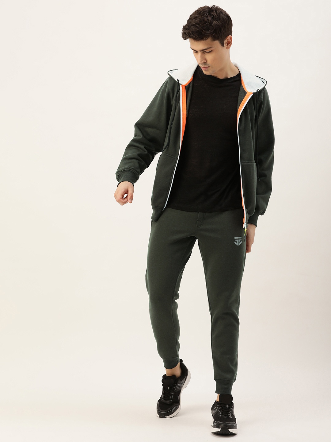 

Sports52 wear Men Hooded Training Tracksuits, Olive