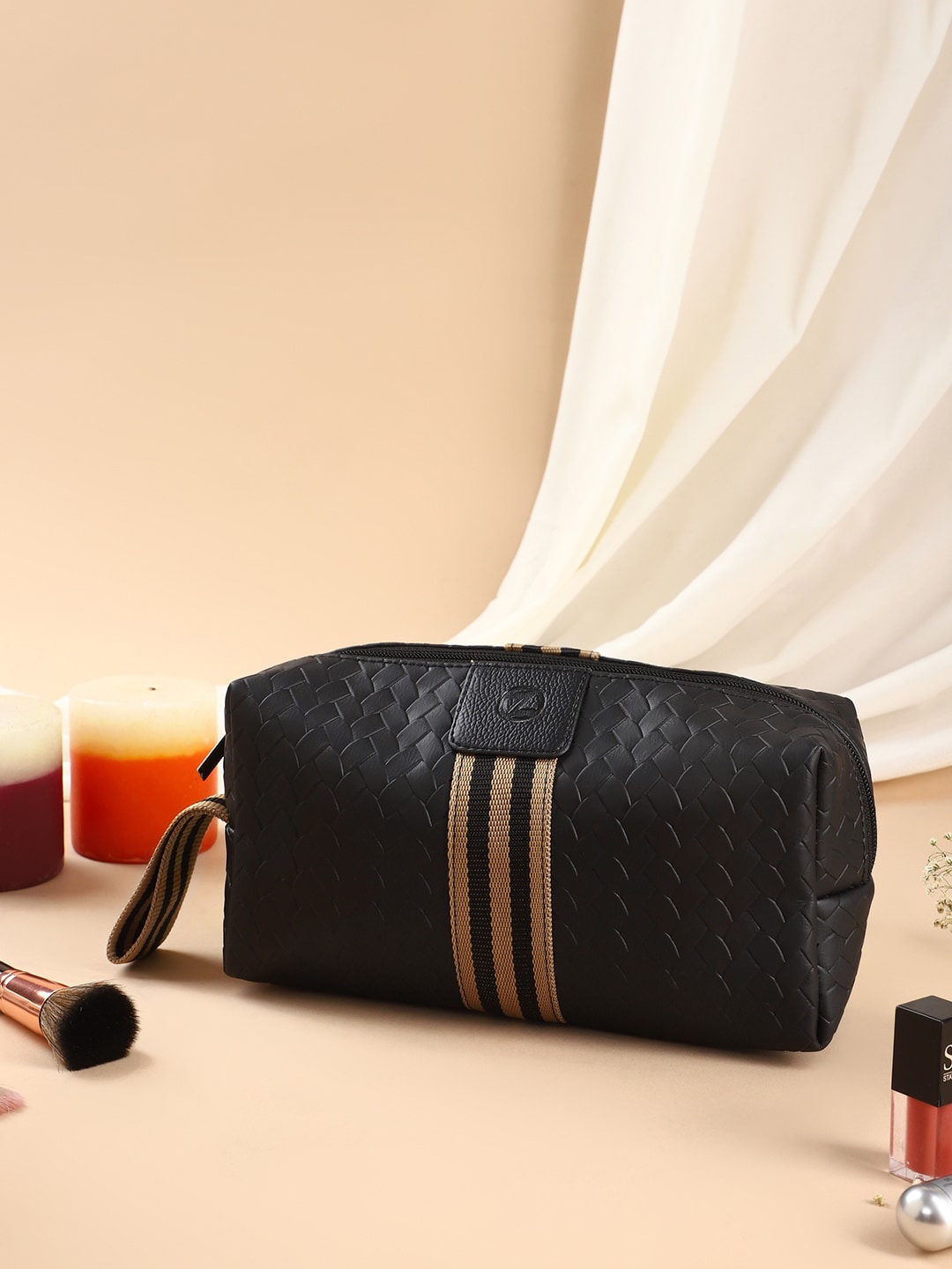 

OsaiZs Unisex Black Multi-Purpose Pouch