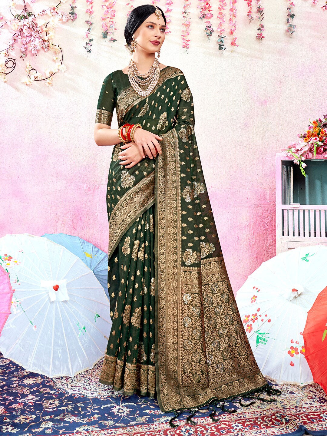 

Anouk Green & Gold-Toned Floral Woven Design Zari Pure Cotton Chanderi Saree