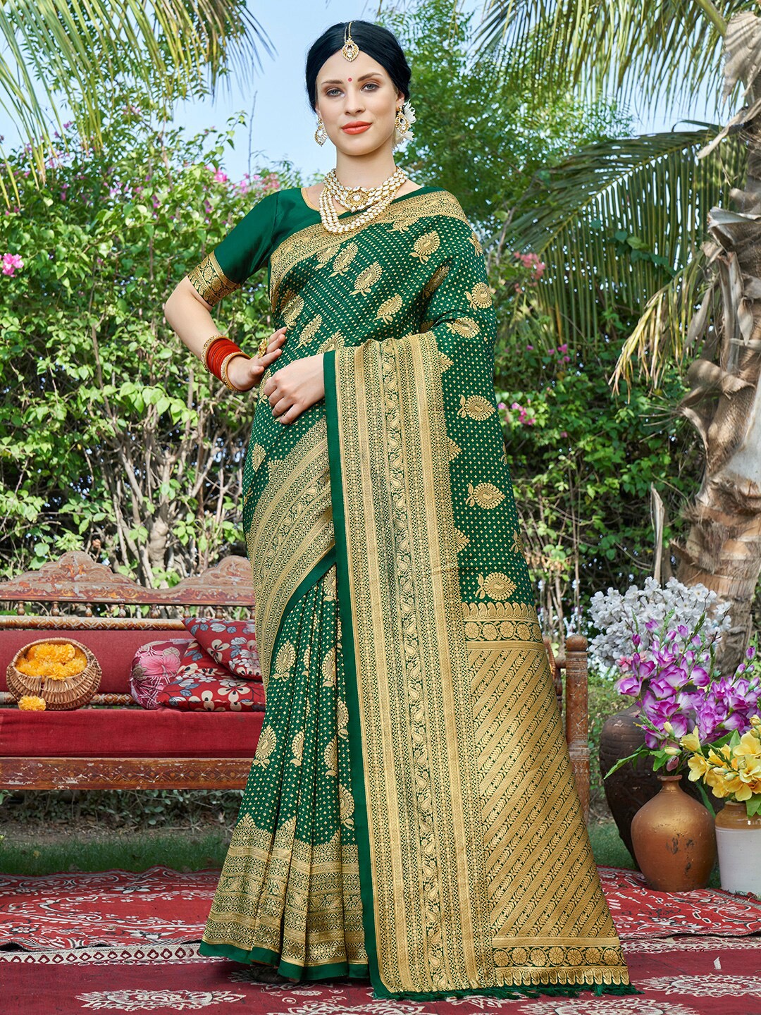 

Anouk Green & Gold-Toned Ethnic Motifs Woven Design Zari Banarasi Saree